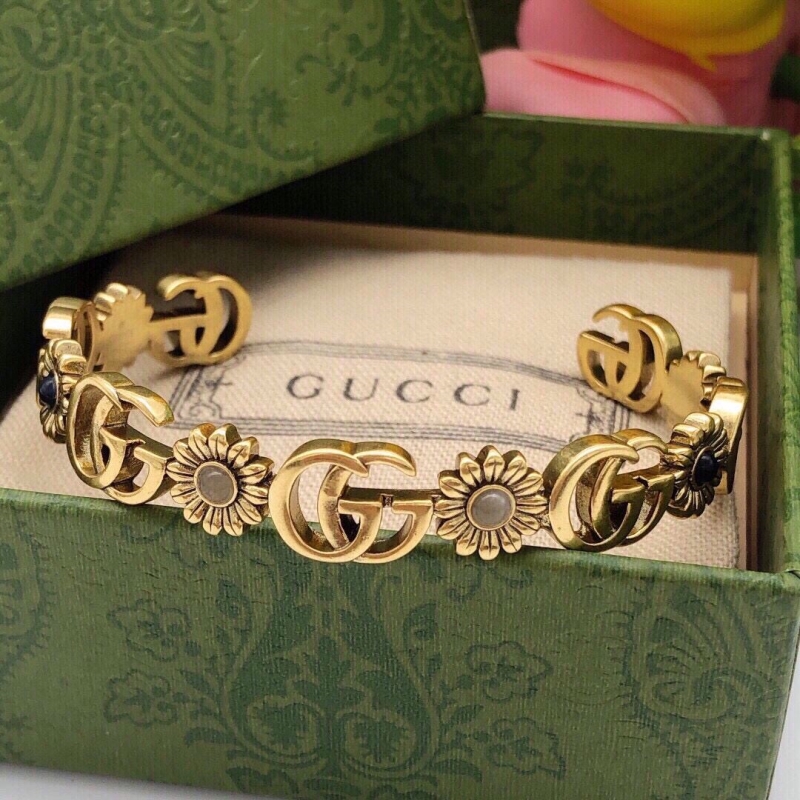 Gvc*1 bracelets
